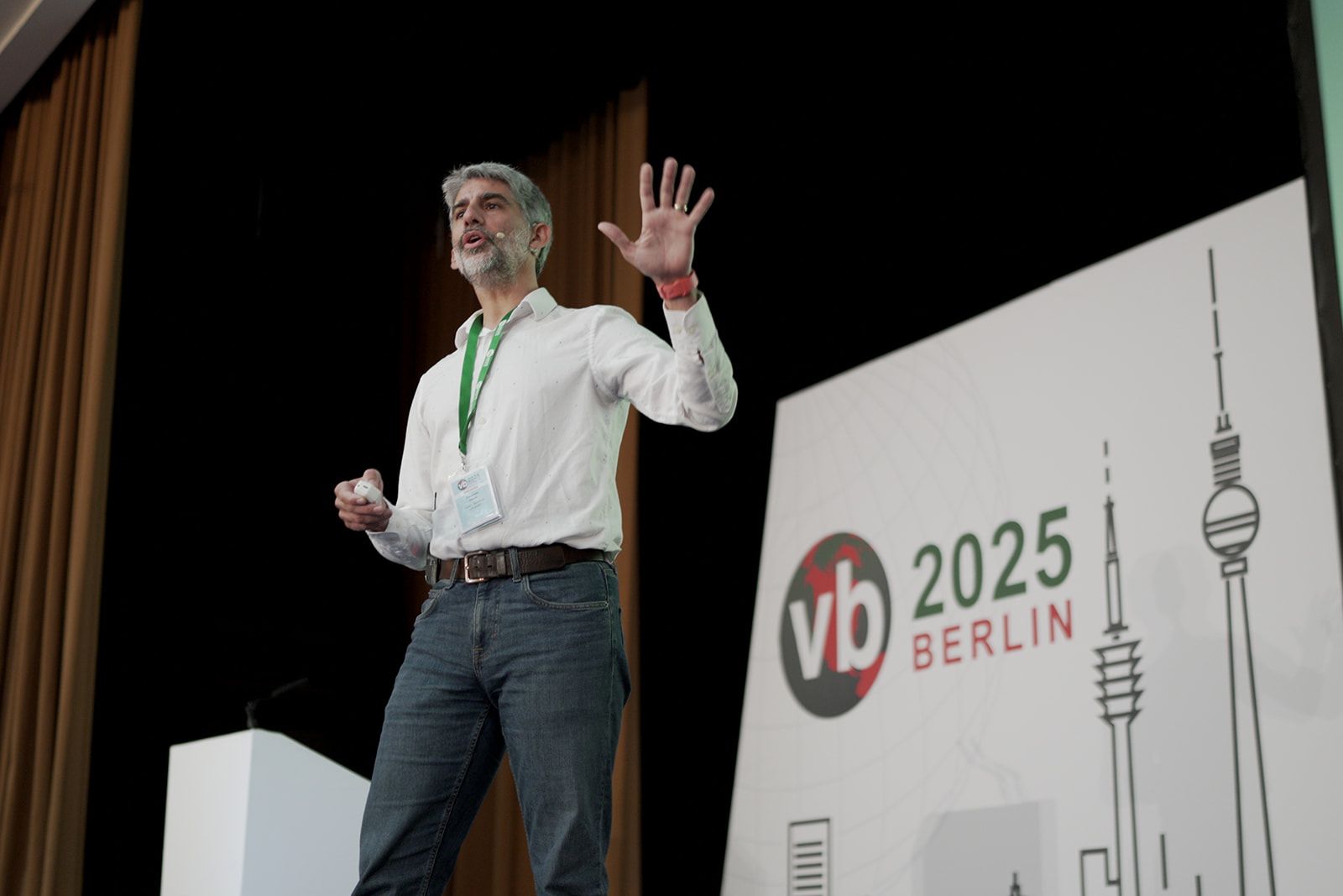 Sebastian Garcia at Virus Bulletin